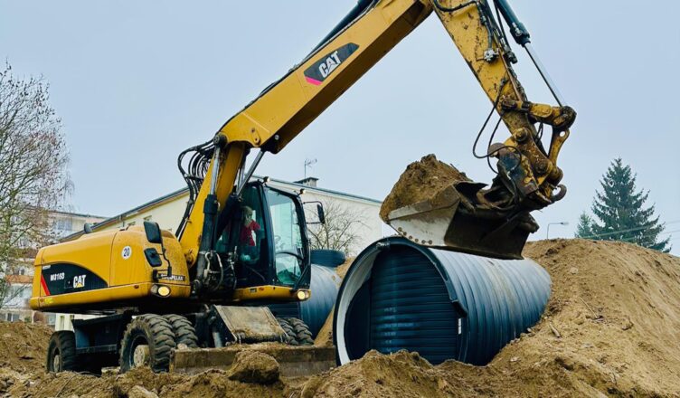 Postępują prace przy budowie Stacji Uzdatniania Wody w Tłuszczu