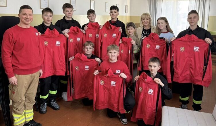 Ząbki - Nowe stroje dla MDP