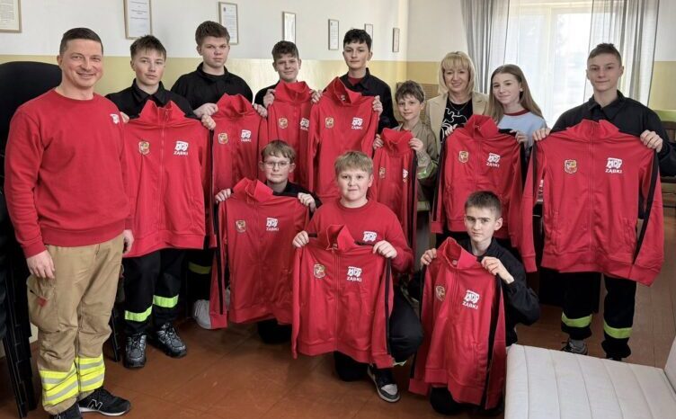 Ząbki - Nowe stroje dla MDP