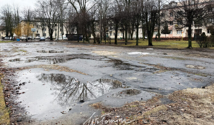 Wołomin - Realizacja projektu „Przywrócenie zieleni oraz modernizacja strefy sportu i rekreacji na Osiedlu Słoneczna”.