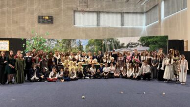 Ząbki - 45-lecie nadania Szkole Podstawowej Nr 2 imienia Jana Kochanowskiego