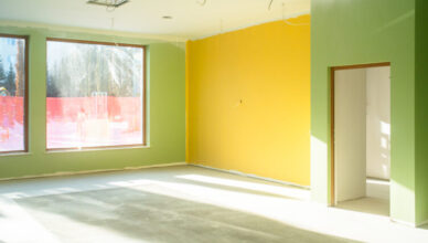 Zielonka - budynek nowego żłobka nabiera kolorów