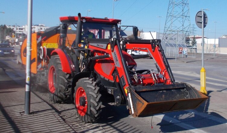 Ząbki - Rozpoczęło się sprzątanie po zimie.