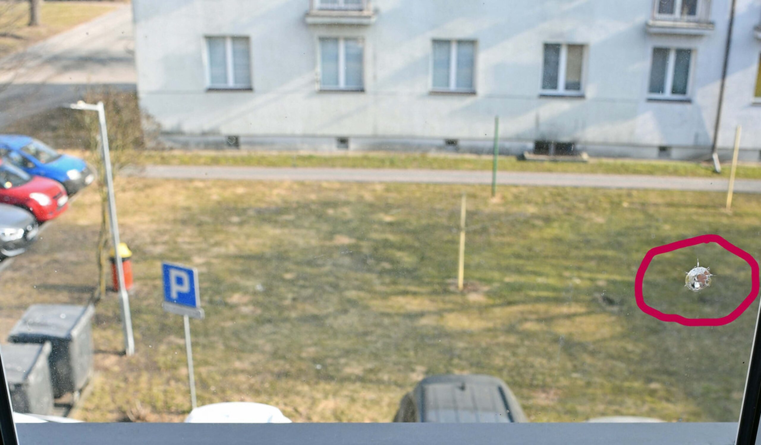 Uszkodził szyby w oknach bloku strzelając z broni pneumatycznej