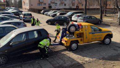 Porzucone pojazdy usuwane z ulic Miasta Ząbki