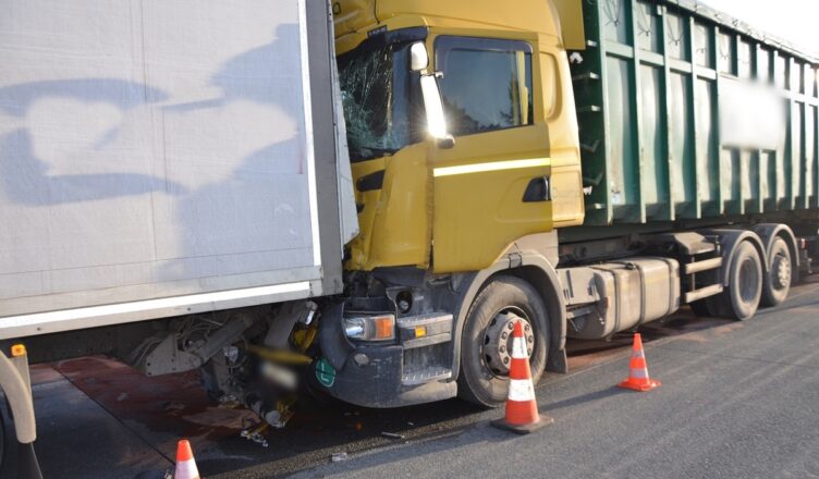 Seria wypadków na S8. Pięć zdarzeń przez ten sam błąd kierowców