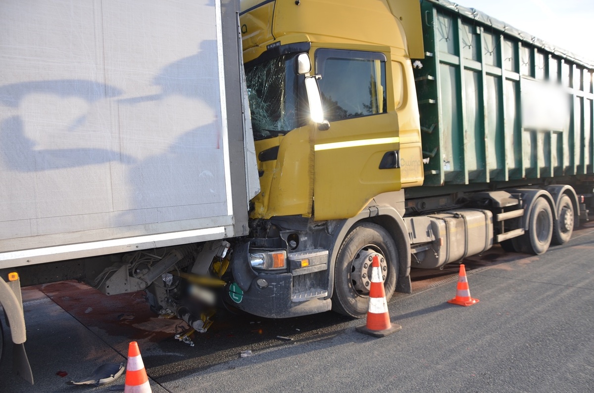 Seria wypadków na S8. Pięć zdarzeń przez ten sam błąd kierowców