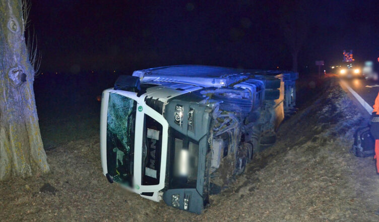 Pijany i z telefonem w ręku za kierownicą ciężarówki