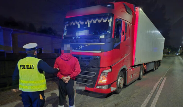 41-letni kierowca zestawu ciężarowego pod wpływem marihuany. W aucie miał narkotyki