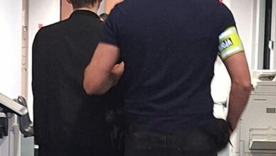 Matka i jej partner zaatakowani młotkiem – syn w areszcie