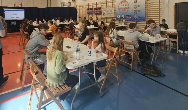 Zielonka - Turniej Rummikub o Puchar Burmistrza