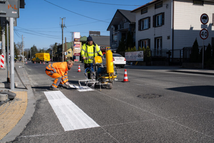 Zielonka - Droga wojewódzka 634 z nową docelową nawierzchnią