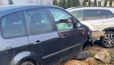 Nietrzeźwy kierowca z sądowym zakazem spowodował kolizję