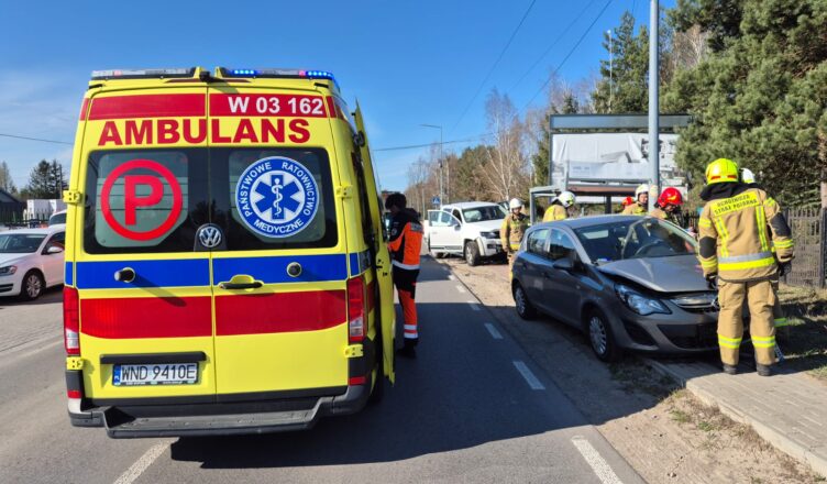 Groźne zderzenie w Stanisławowie. Dwie osoby trafiły do szpitala