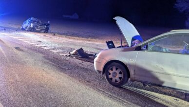 Poważny wypadek na DK62 w Wilczkowie. Lądował śmigłowiec LPR, dwie osoby ranne – duże utrudnienia w ruchu