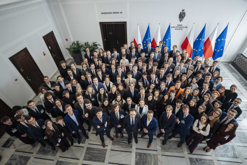 Młodzi współtworzą prawo – czwarte posiedzenie Rady Młodzieżowej w Senacie RP