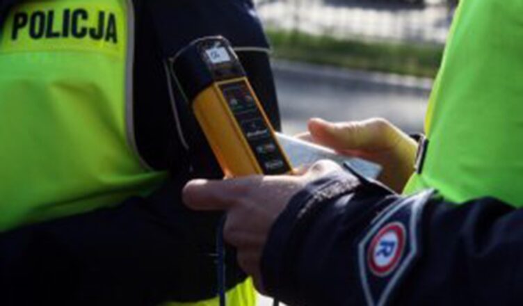 23-latka zatrzymana za jazdę na podwójnym gazie