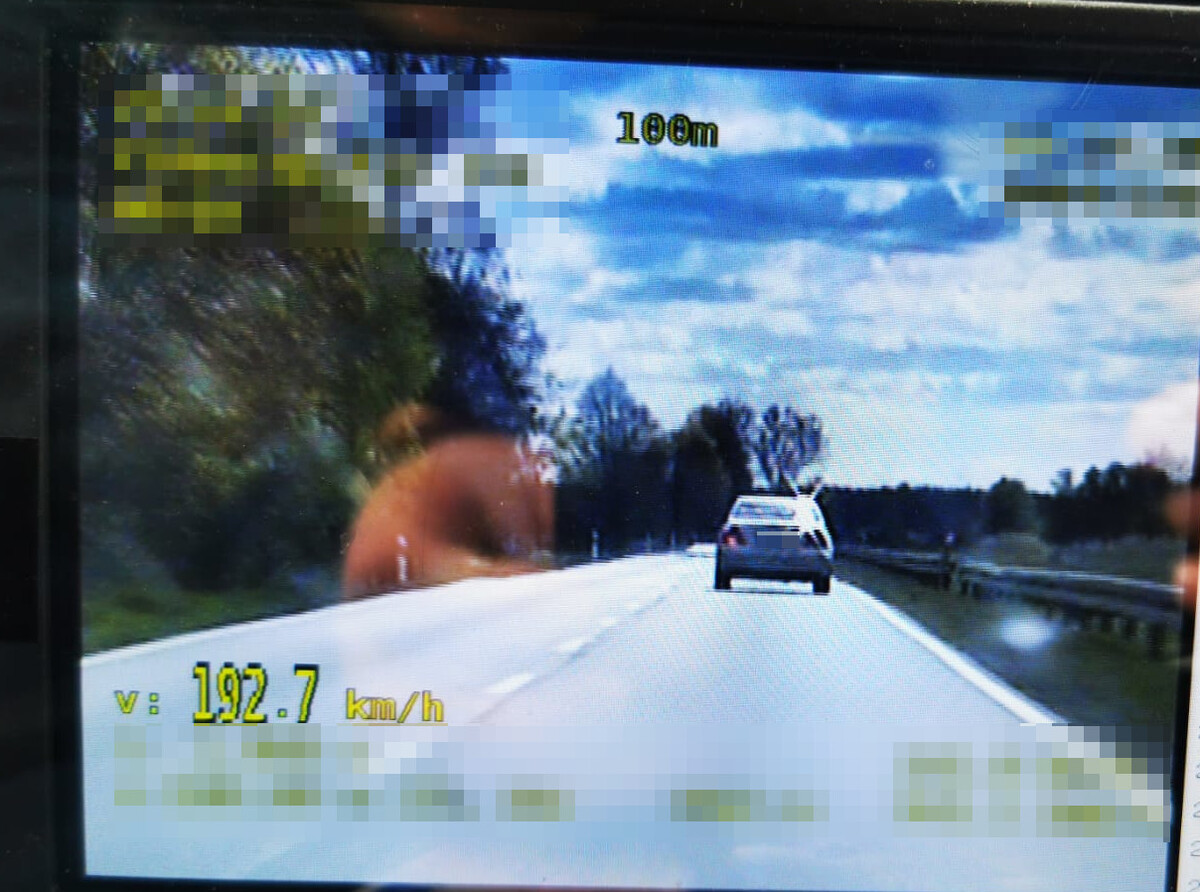 128 km/h w zabudowanym, 192 km/h poza nim. Brawura na drogach powiatu otwockiego. Dwóch kierowców słono zapłaciło.