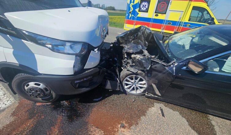 🚨 **Czarny dzień na drogach powiatu siedleckiego. 3 wypadki, 11 kolizji i ranni w szpitalach**