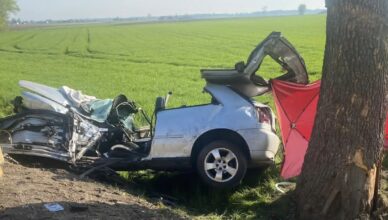 Tragedia na DK57 – dwóch młodych mężczyzn zginęło na miejscu