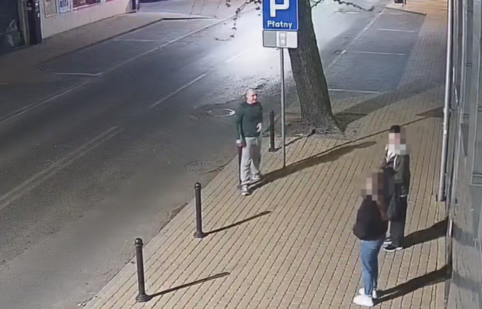 Policja poszukuje mężczyzny podejrzewanego o uszkodzenie mienia w Sochaczewie