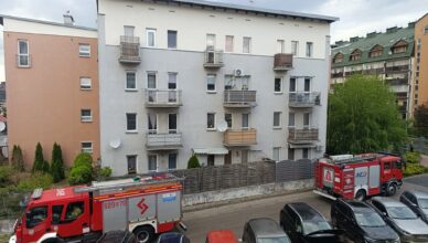 Interwencja straży pożarnej w Ząbkach. Przyczyną zadymienia był spalony garnek