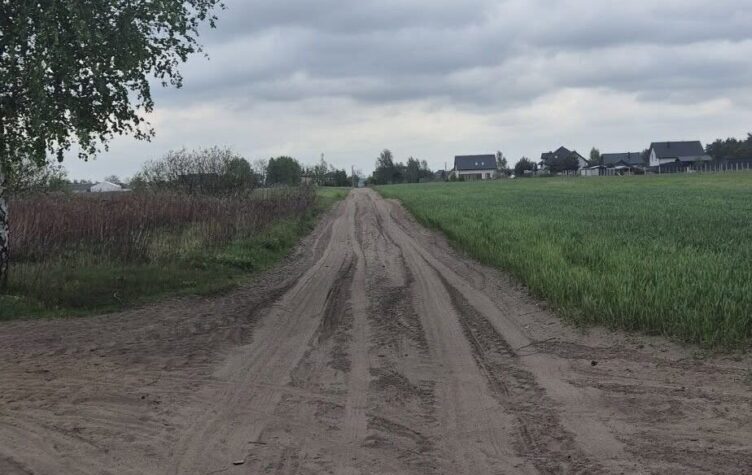 Gmina Dąbrówka pozyskała 100 tysięcy złotych na drogę w Chajętach