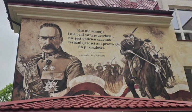 W Markach odsłonięto okolicznościowy mural dla Szkoły Podstawowej nr 3