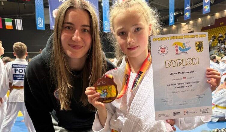 Zielonka - Zawodniczki z Zielonki wśród najlepszych na turnieju judo