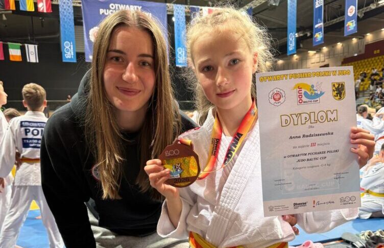 Zielonka - Zawodniczki z Zielonki wśród najlepszych na turnieju judo