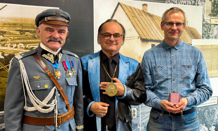 Kobyłka - Po 98 latach powrócił łańcuch pierwszego wójta gminy