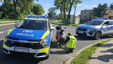 Nietrzeźwy kierujący skuterem nie zatrzymał się do kontroli