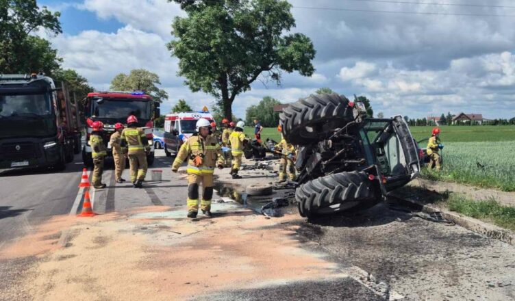 Potężne zderzenie Peugeota z ciągnikiem Lamborghini. Wśród poszkodowanych 3-letnie dziecko