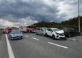Efekt domina na S8. Sześć pojazdów rozbitych, ekspresówka była całkowicie zablokowana
