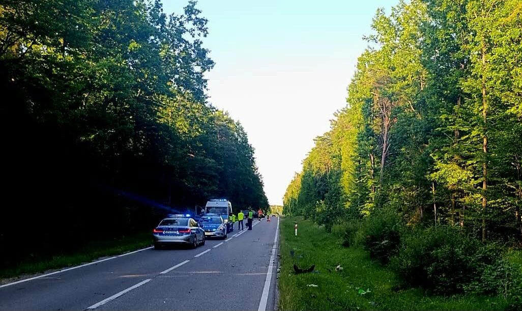 Tragiczny wypadek na DW737. Nie żyje 21-letnia pasażerka