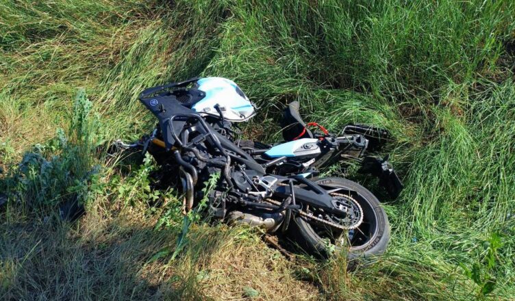 Tragiczny wypadek na DK92 w Kożuszkach‑Parceli. Nie żyje 23‑letnia motocyklistka