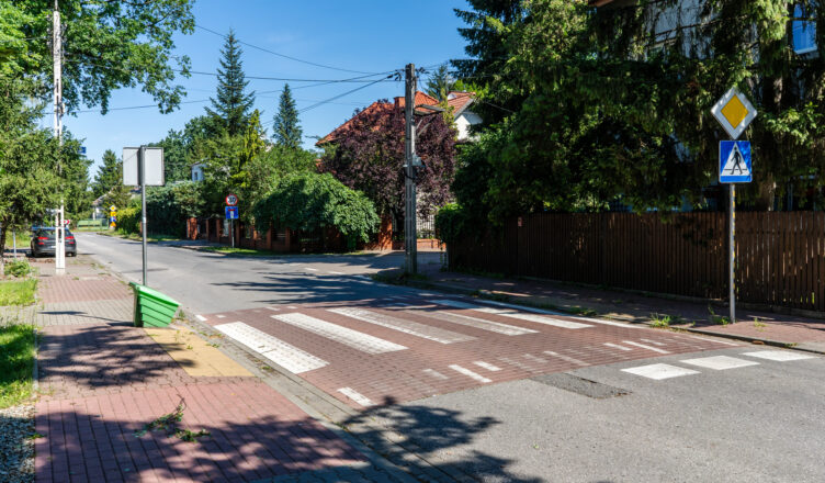 Zielonka - Jaśniej i bezpieczniej na czterech przejściach w Zielonce