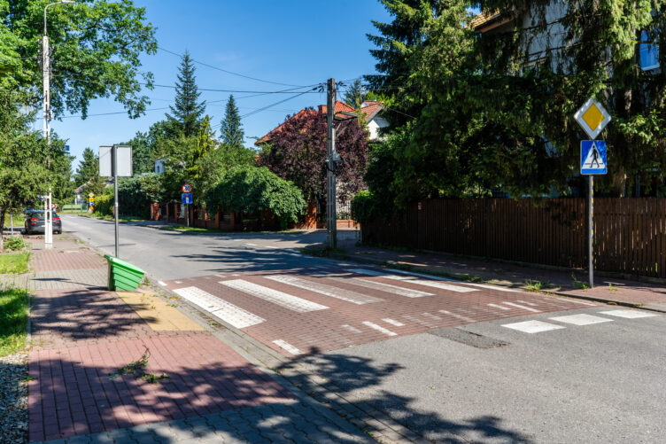 Zielonka - Jaśniej i bezpieczniej na czterech przejściach w Zielonce