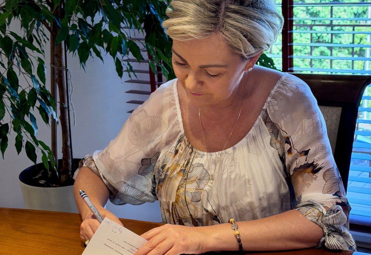 Korytarz w Szkole Podstawowej im. Królowej Jadwigi w Tłuszczu przejdzie przebudowę