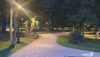 Marki - Nowe oprawy latarni w Parku Briggsów