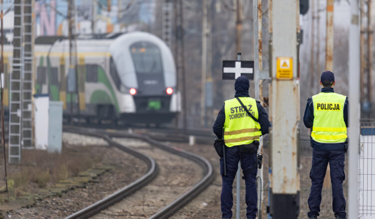 Trainsurfing to nie rozrywka – to igranie z własnym losem