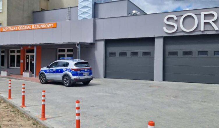 Zakłócił pracę medyków, uderzył ratownika i znieważył policjantów