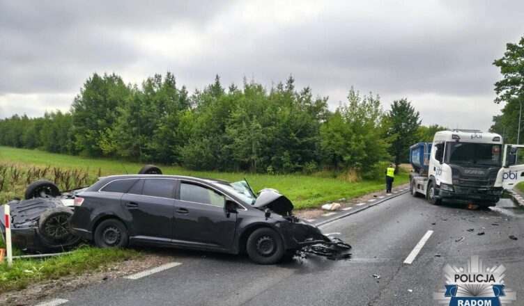 Zderzenie pojazdów na DK nr 9 w Skaryszewie