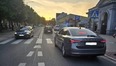 Zachodzące słońce miało go oślepić