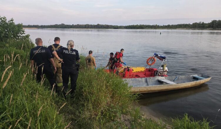 Tragedia na Narwi. Z wody wydobyto ciało mężczyzny