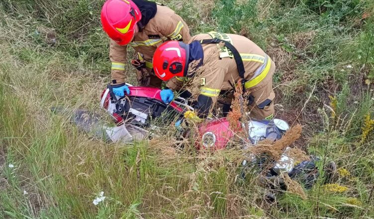 Wypadek motocyklisty w Pomiechówku. Lądował śmigłowiec LPR, ranny trafił do szpitala
