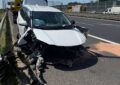 Potężna kraksa na S8. Z Toyoty wyrwało silnik, trzy pasy były zablokowane