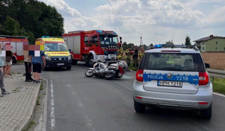Motocyklista uderzył w tył BMW. Droga Płock–Sierpc była całkowicie zablokowana