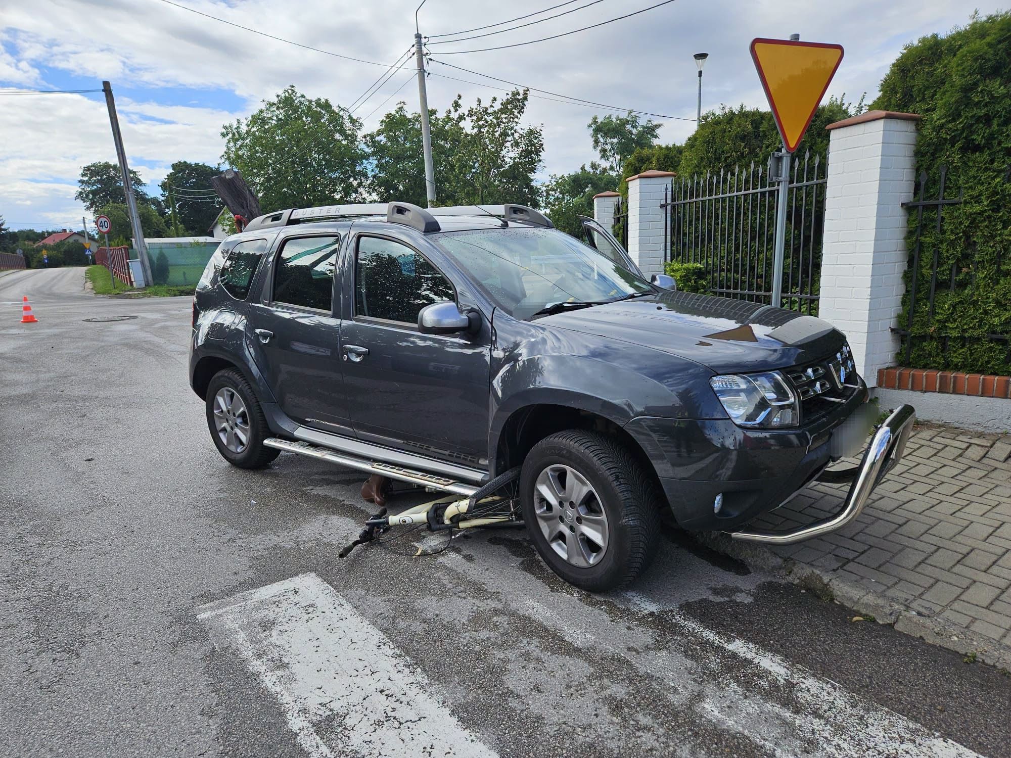 17-letnia rowerzystka potrącona w Czerwińsku nad Wisłą. Nastolatka trafiła do szpitala