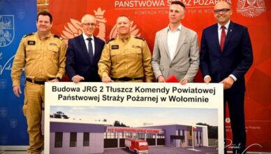 Nowa jednostka PSP w Tłuszczu coraz bliżej. Podpisano umowę na drugi etap budowy
